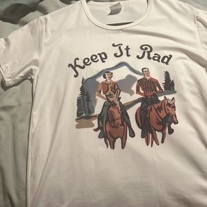 VINTAGE style Keep it Rad Graphic Tee